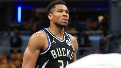 Is There a Giannis Deal That Makes Sense for the Bucks?