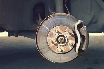 8 Symptoms of a Bad Wheel Bearing That Most People Ignore