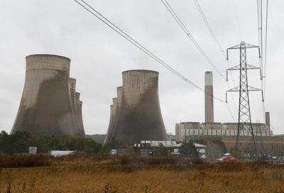UK Carbon Emissions Cut By Half Since 1990: Experts
