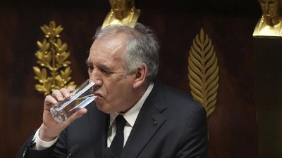 France's Socialists file no-confidence bill against PM after pensions talks fail