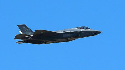UK to buy 12 fighter jets capable of carrying nuclear weapons