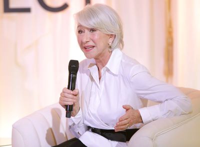Helen Mirren sends panicked warning to fans over scam after 'mortifying' con