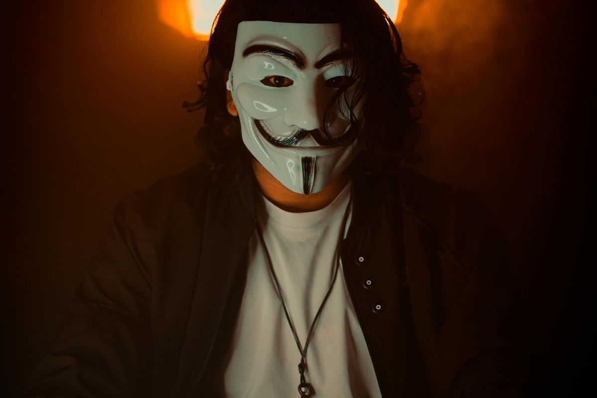 Who Is the Justice Department Whistleblower? Explosive…