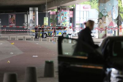 German prosecutor seeks arrest on terror charges of a Syrian man who allegedly stabbed 4