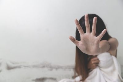 10 Surprising Physical Symptoms Tied to Unresolved Trauma