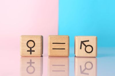 8 Subtle Signs of Everyday Sexism Women Deal With