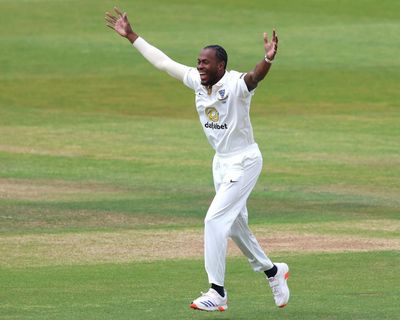 England should be ‘careful’ and save Archer for third India Test, urges Farbrace