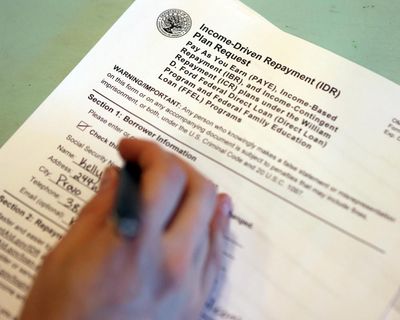 People in the US: have you fallen behind on federal student loan payments?