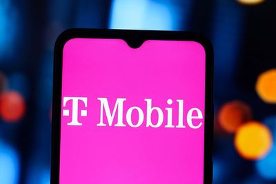 T-Mobile Offers Senior Phone Plans: Are The Perks Worth the Price?
