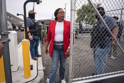 US lawmaker denies charges stemming from immigration centre visit