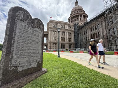 Faith leaders challenge Texas law requiring Ten Commandments in classrooms