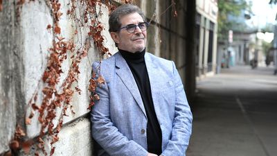 Gentle Giant's Derek Shulman to publish career-spanning memoir, Giant Steps, in October