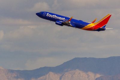 Southwest Airlines considers adding premium class and airport lounges to compete in crowded market
