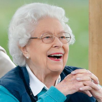 Queen Elizabeth Ditched Royal Chefs for a Normal-Person Breakfast That Will Shock You