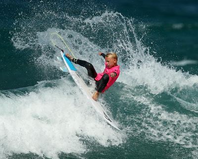 ‘Is this AI?’: surfing world in awe after ‘best air ever’ pulled off by 18-year-old Australian