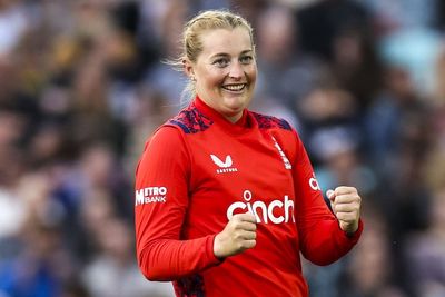 Tammy Beaumont welcomes Sophie Ecclestone’s England return