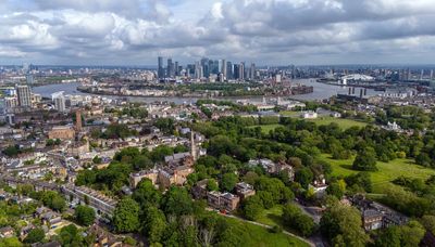 Buy a couple of stops along the Tube line and save £25,000 off your house price per extra minute of commute