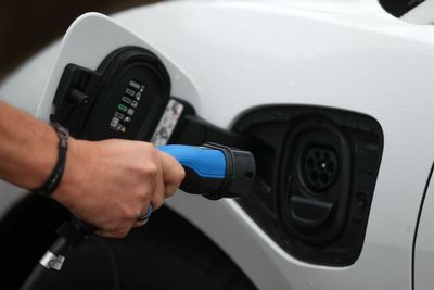 Environmental groups call on TfL to rethink planned new congestion charge for EV s