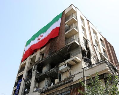 Australians trapped in Iran followed Dfat advice – only to find themselves stranded at the border