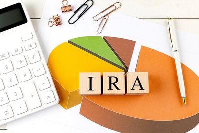 'My Retired Friends Say I'm A Fool For Converting My Traditional IRAs To A Roth' — Suze Orman's Reply May Surprise You
