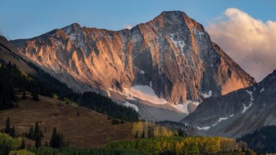 Two out-of-state teenage hikers spend night cliffed out on one of Colorado's deadliest 14ers after "seeking a shorter route down"