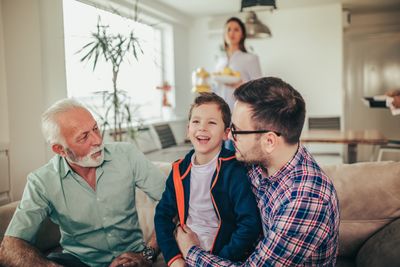 When Grandparents’ Parenting Advice Clashes With Yours: A Guide