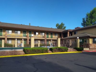 4 Economy Hotel Chains at the Bottom of J.D. Power’s Guest Satisfaction Rankings