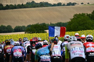 Tour de France 2025 stage 20 preview - Rolling hills will make any aggressions hard to control