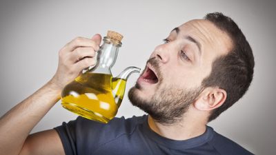 I drank 2 tablespoons of olive oil every day for 30 days — here's what happened to my body