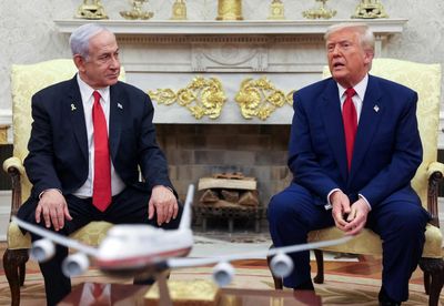 Netanyahu thanks Trump for public call to cancel his corruption trial