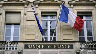 France faces €5bn in fresh cuts as debt balloons to record high