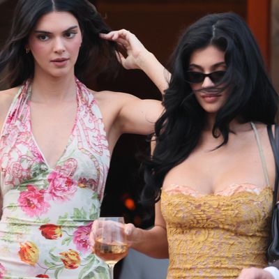 Kendall and Kylie Jenner Personify Eurocore in Coordinating Vintage Gowns, Ahead of the Bezos-Sanchéz Wedding