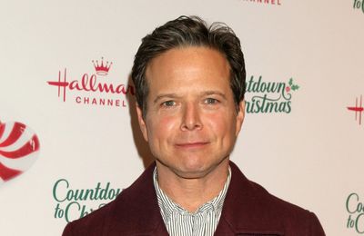 Scott Wolf granted temporary custody of children
