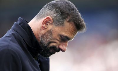 Ruud van Nistelrooy leaves relegated Leicester after 27 games as manager