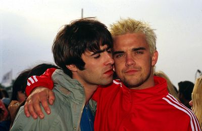 Robbie Williams drops major hint he's playing surprise Glasto set