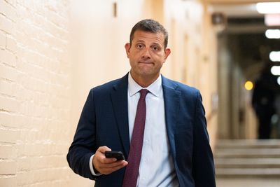 House appropriators approve Legislative Branch bill with GAO cuts - Roll Call