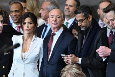 Jeff Bezos, Lauren Sanchez' Wedding Draws Star-Studded Guest List To Venice: Here Are The Celebs Who Showed Up So Far