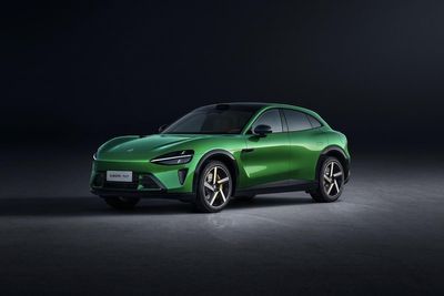 Xiaomi Comes Up With A 'Tesla Killer' - New Vehicle Sold 200k Units In Under Five Minutes