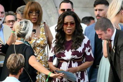 Bezos, Sanchez To Say 'I Do' In Troubled Venice