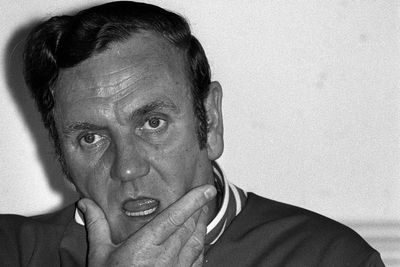 ‘Forgotten’ England football manager Don Revie to be honoured in home town