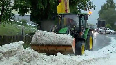 Austria: storms and hail damage crops, derail train, and disrupt festival