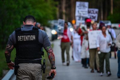 Canada Is 'Urgently Seeking More Information' After One of Its Citizens Died Under ICE Custody in Florida