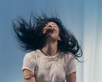 Lorde at Glastonbury review – new album playthrough is bold but a little foolhardy