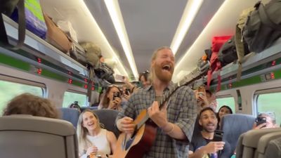 “The energy on that train was unreal”: Sam Ryder performs an impromptu set for passengers on a Glastonbury-bound train