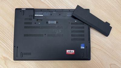 Lenovo's hot-swappable batteries made my colleagues nostalgic — but today's USB-C solutions are better