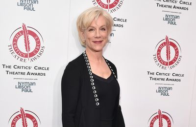 Juliet Stevenson paints to switch off