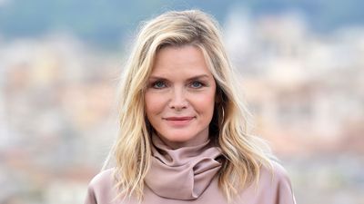 Michelle Pfeiffer's former Hawaii home embodies the timeless power of privacy planting – 'it’s a balance of beauty and function'