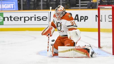 Ducks Trade Longtime Goalie John Gibson to Red Wings
