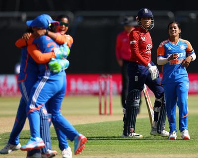 England fall to heaviest T20 defeat as Mandhana century sparks India rout
