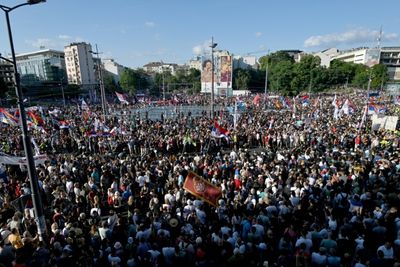 Huge Crowds Build As Serbian Protesters Demand Early Elections